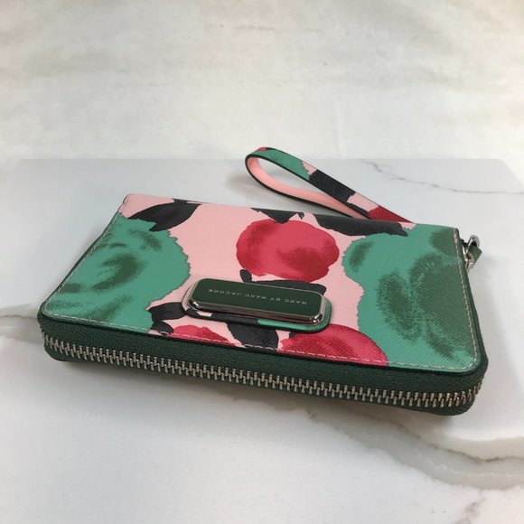 Authentic NWOT Marc By Marc Jacobs Sophisticato Wingman Wristlet Wallet - Picture 5 of 7